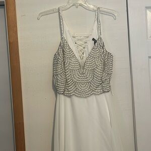 White bearded front prom dress